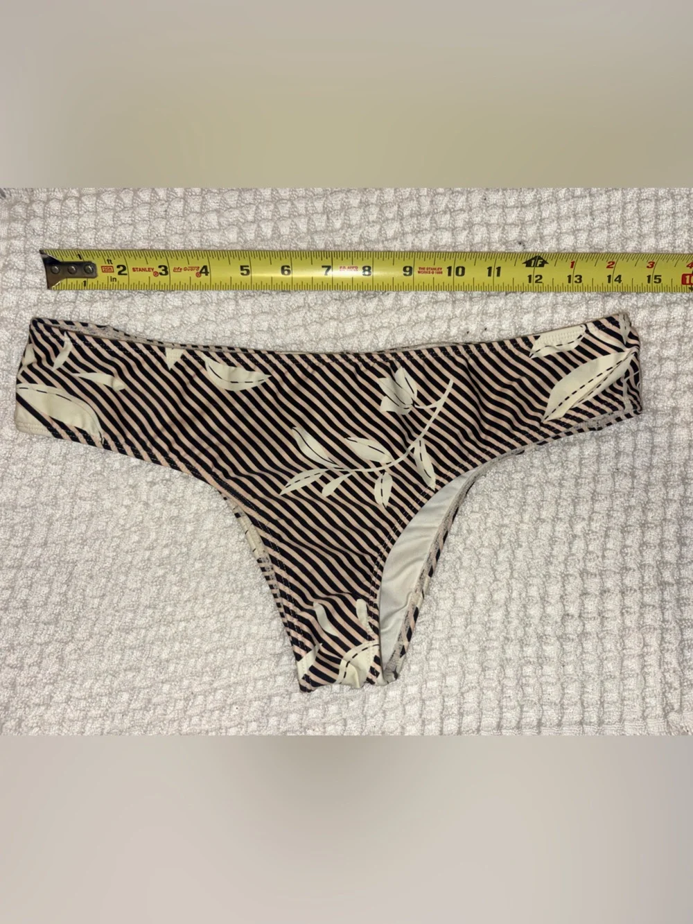 Women’s Low Rise Cheeky Bikini Bottoms
